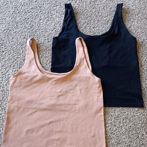 Avec Les Filles Shapeware tops